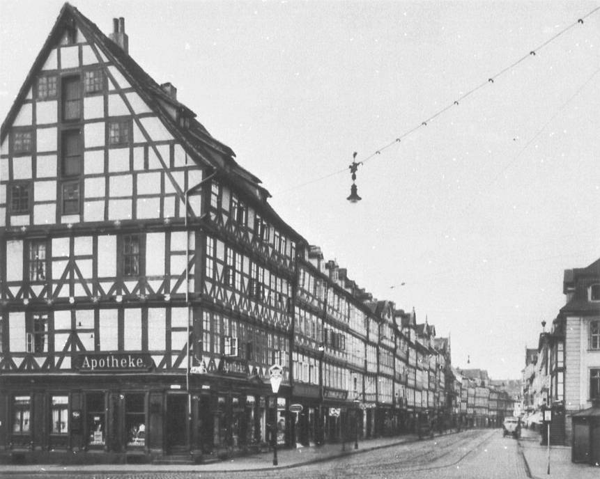 Fachwerkhäuser der Calenberger Straße 1930.