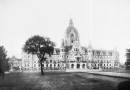 Vorderfront des neuen Rathaus in Hannover. (1910)