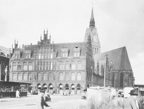 Marktkirche und altes Rathaus 1953, Quelle:Bildarchiv Foto Marburg